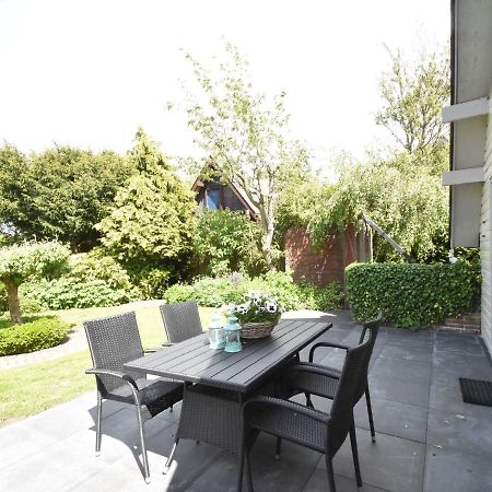 Balmy Holiday Home In Tuitjenhorn With Fenced Garden Εξωτερικό φωτογραφία